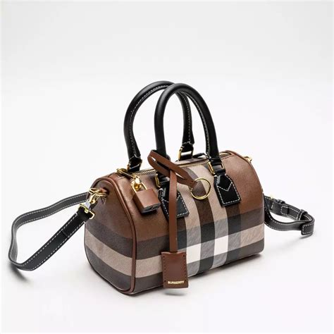 Mini Check Bowling Bag in Dark birch brown 